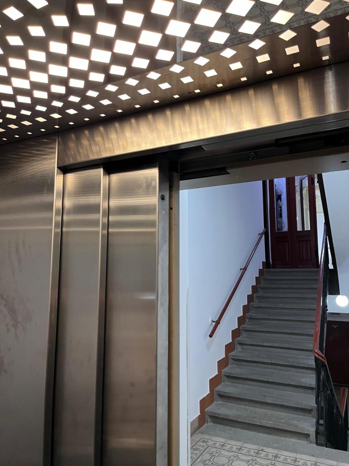 Comfortable And Cosy A Few Steps From Dancing House And Naplavka Dance Praga