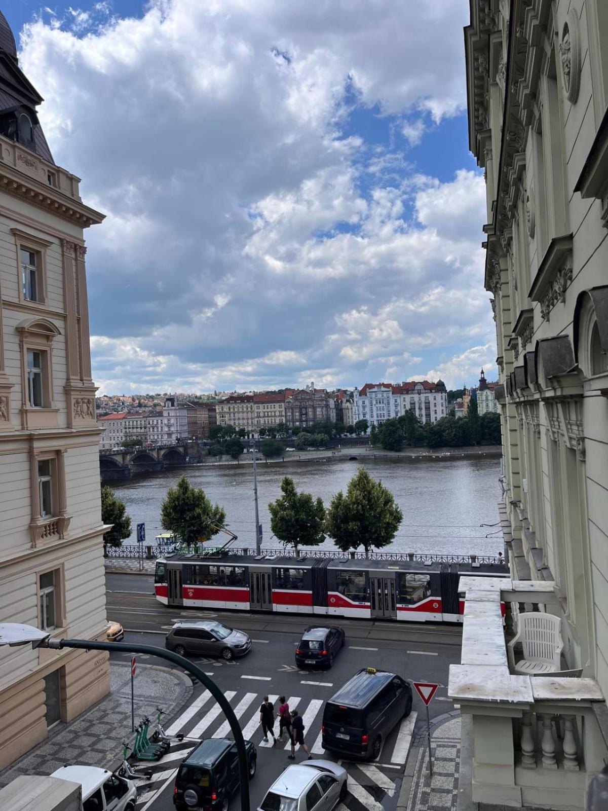 Appartamento Comfortable And Cosy A Few Steps From Dancing House And Naplavka Dance *