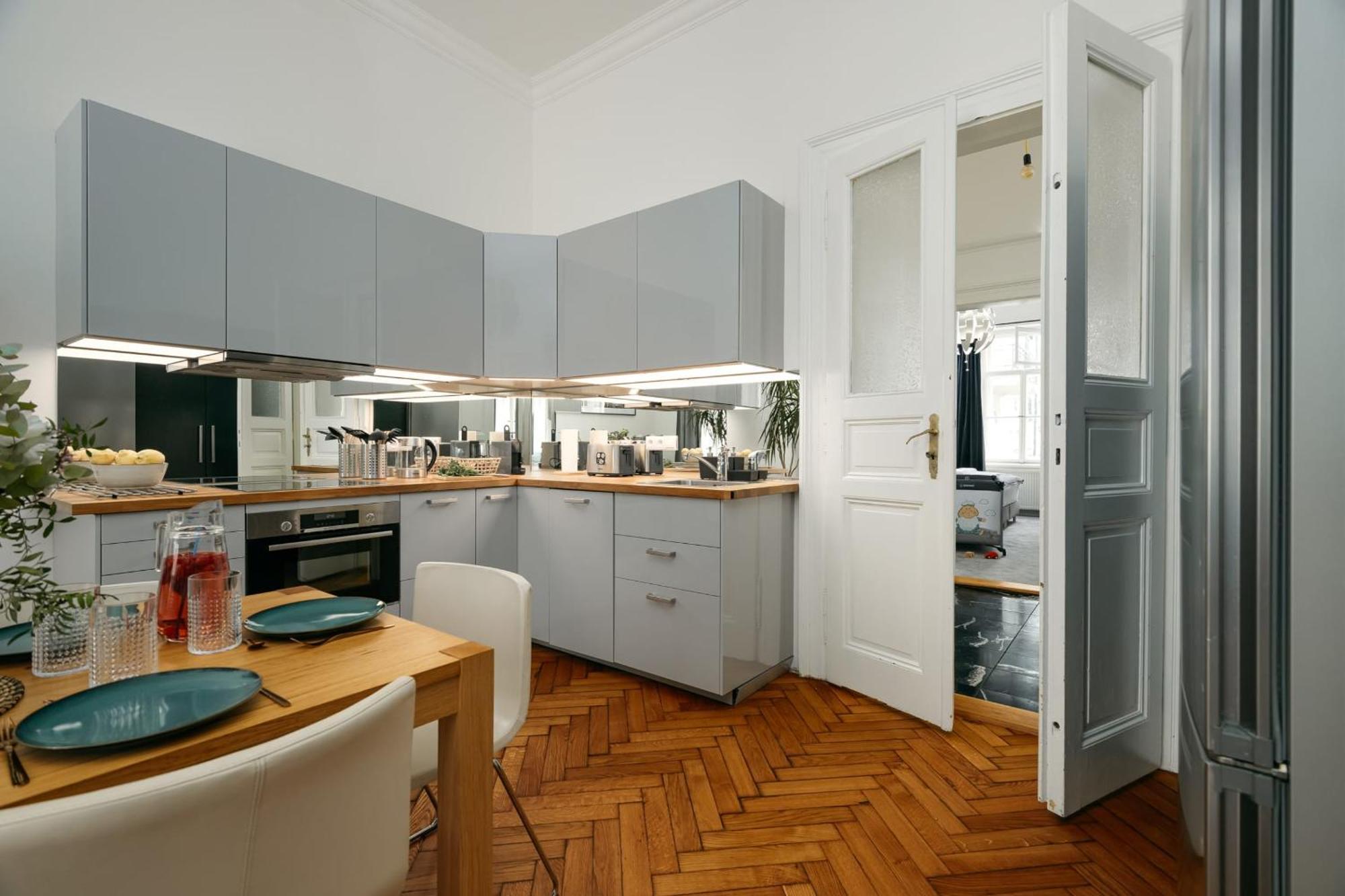 Comfortable And Cosy A Few Steps From Dancing House And Naplavka Dance Praga
